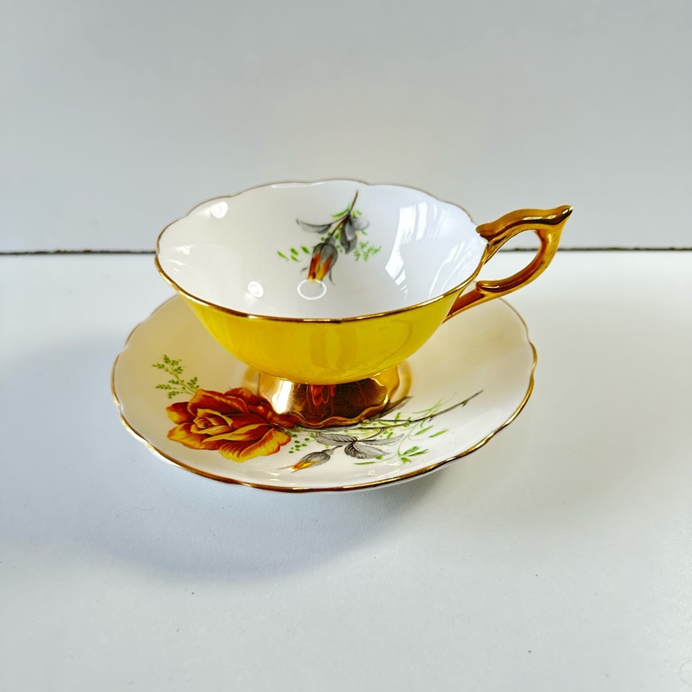 Elegant Floral Teacup and Saucer Set